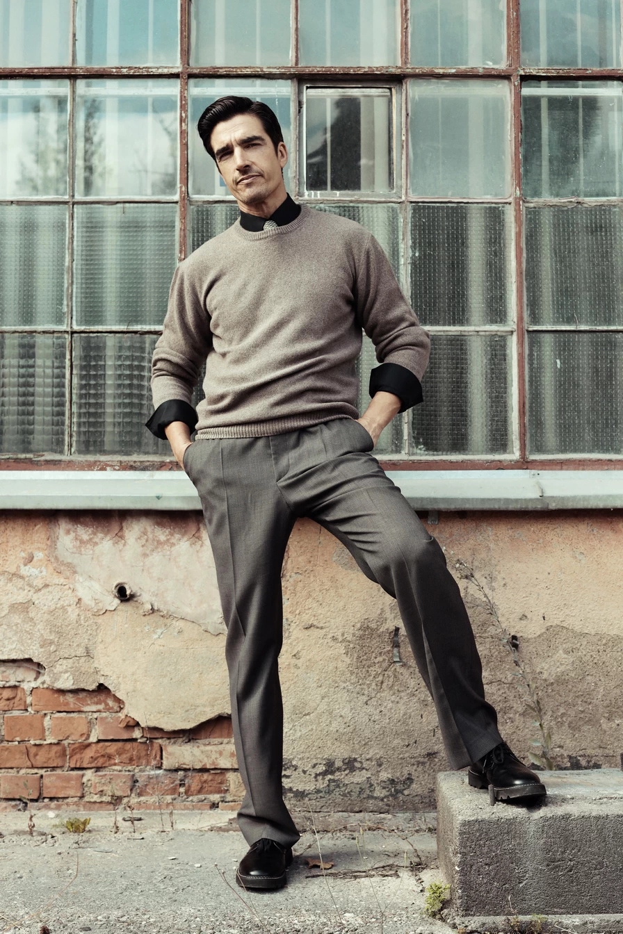 Rudas vyriškas kašmyrinis megztinis, kašmyrinis megztinis, vyriškas megztinis, 100% kašmyras