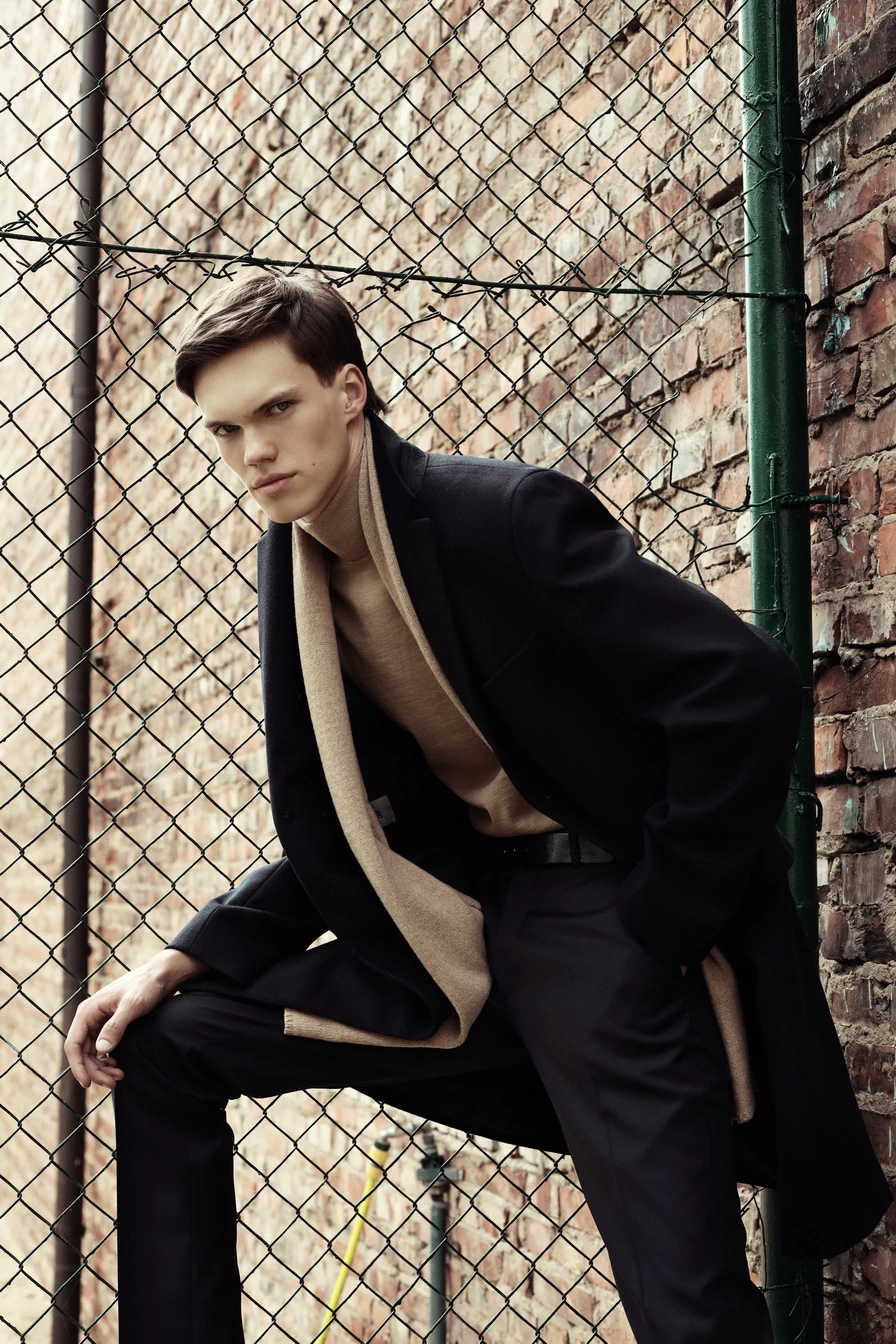 Tamsiai mėlynas vyriškas klasikinis paltas, vyriškas klasikinis paltas, vyriškas paltas