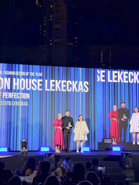 Kestutis lekeckas IDA winner on stage