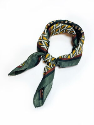 Natūralaus šilko kaklaskarė su geometriniu raštu